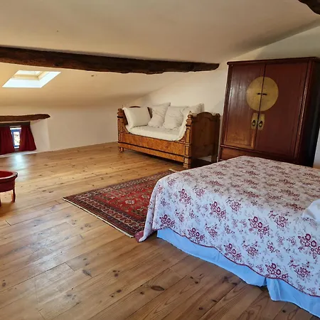 Casa de Férias Le Vieux Fusil La Celle-sous-Gouzon